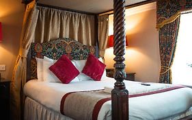 Red Lion Atherstone 3*